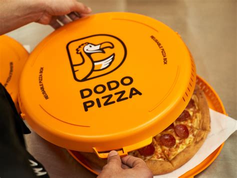 reusable pizza delivery box